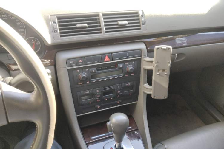 Used Audi A4 2004 1.8T Technology Edition Audio And AC Panel