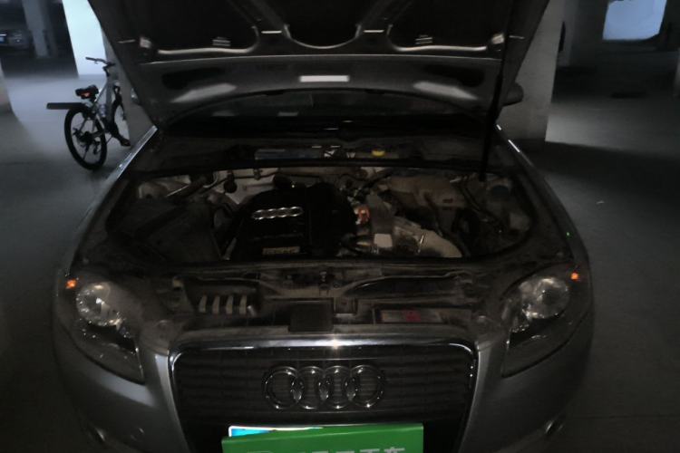 Used Audi A4 2006 1.8T manual base Engine Bay