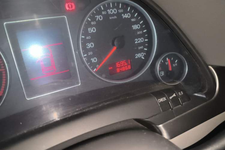 Used Audi A4 2006 1.8T manual base Odometer Close Up
