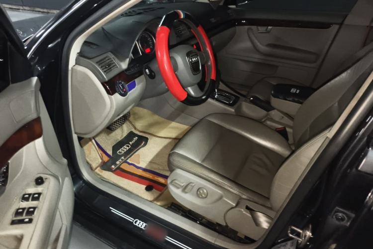 Used Audi A4 2007 2.0T automatic luxury version Driver Seat