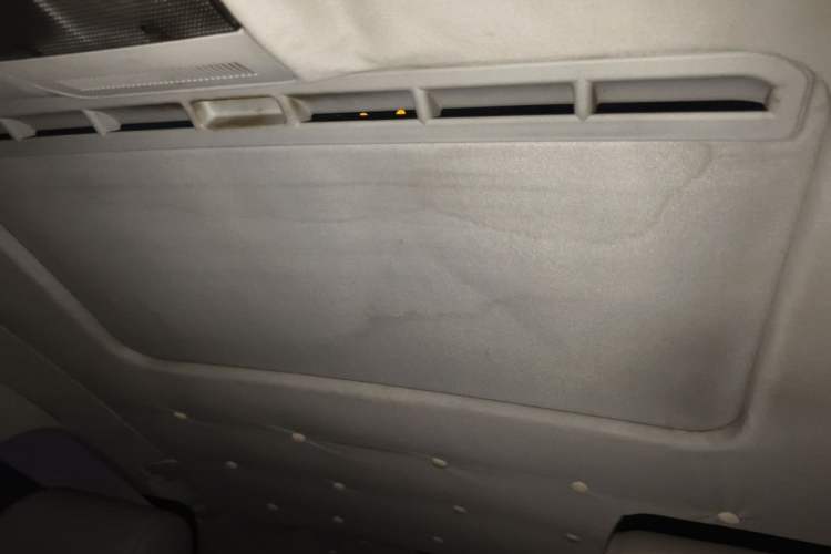 Used Audi A4 2007 2.0T automatic luxury version Headliner