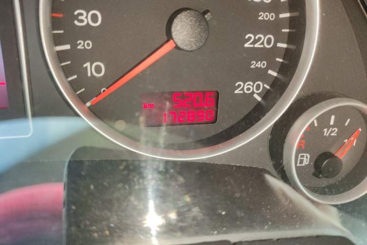 Used Audi A4 2007 1.8T automatic luxury edition Odometer Close Up