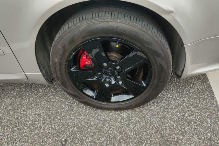 Used Audi A4 2007 1.8T automatic luxury edition Right Front Wheel Hub