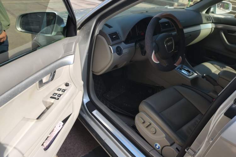 Used Audi A4 2008 1.8T automatic luxury edition Driver Seat