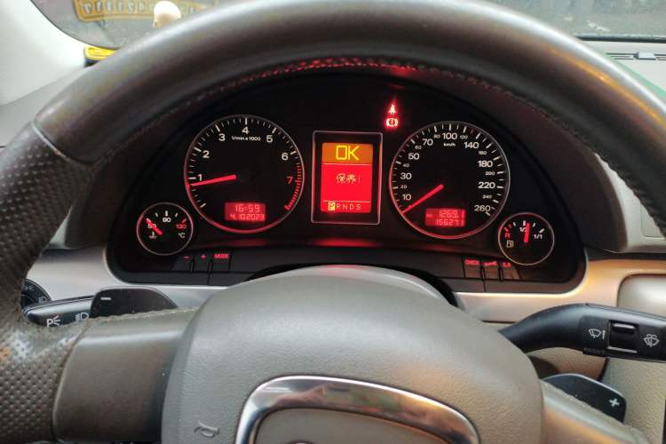 Used Audi A4 2008 1.8T automatic comfort version Instrument Cluster