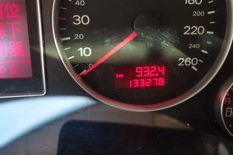 Used Audi A4 2008 1.8T automatic luxury edition Odometer Close Up