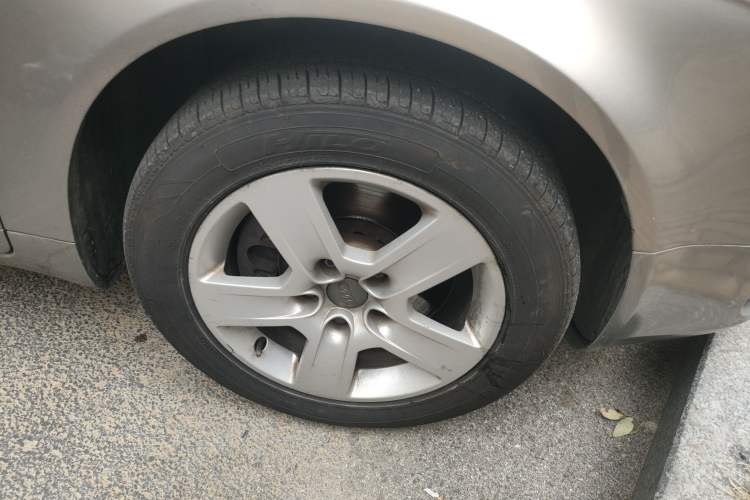 Used Audi A4 2008 1.8T automatic comfort version Right Front Wheel Hub