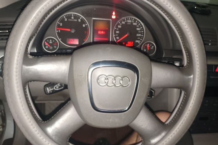 Used Audi A4 2008 1.8T manual Comfort trim level Steering Wheel