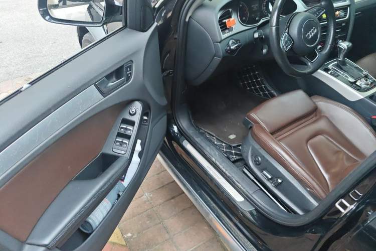 Used Audi A4 2013 40 TFSI allroad quattro Luxury Model Driver Seat