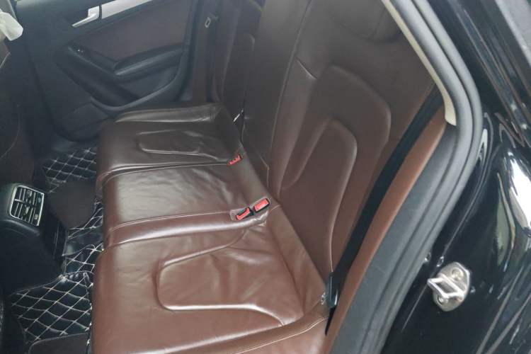 Used Audi A4 2013 40 TFSI allroad quattro Luxury Model Left Rear Seat