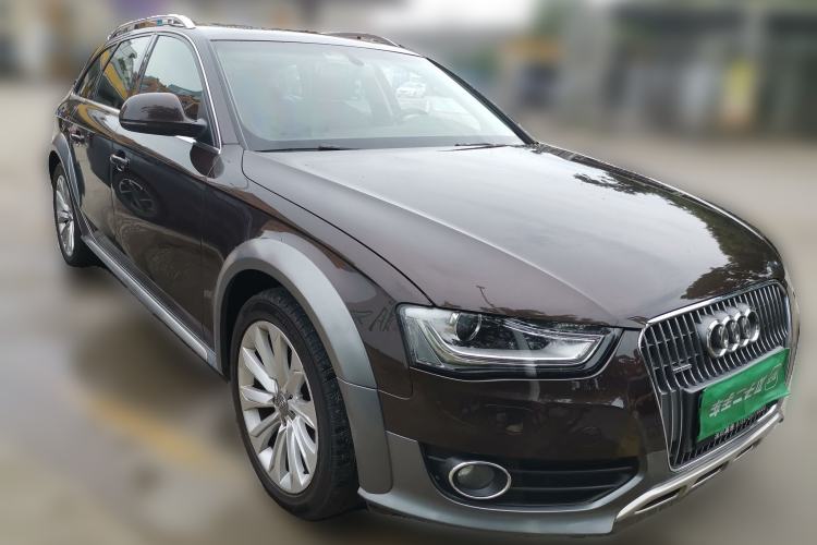 Used Audi A4 2013 40 TFSI allroad quattro Comfort model Front Right 45 Deg