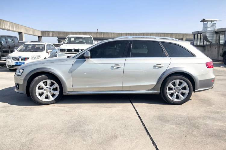 Used Audi A4 2013 40 TFSI allroad quattro Comfort model Exterior 8