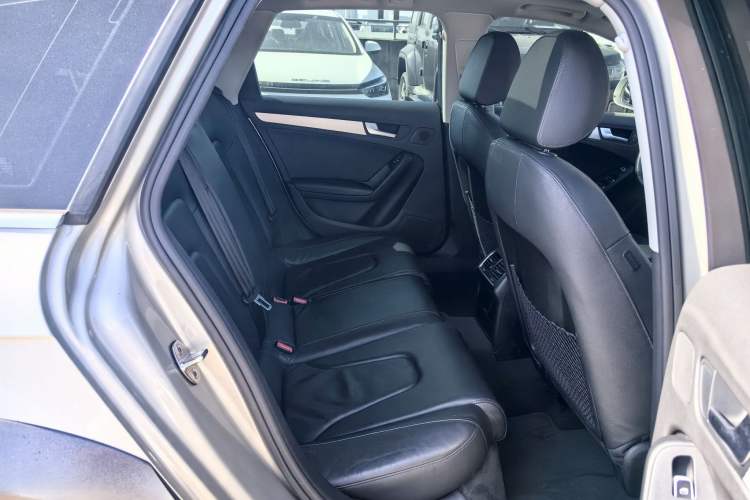 Used Audi A4 2013 40 TFSI allroad quattro Comfort model Interior 10