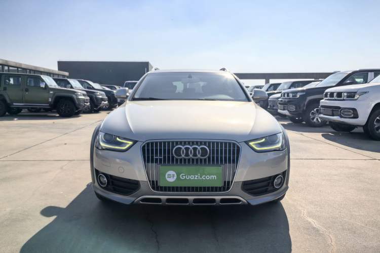 Used Audi A4 2013 40 TFSI allroad quattro Comfort model Interior 14