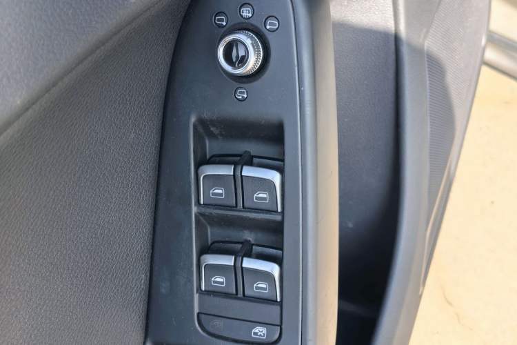 Used Audi A4 2013 40 TFSI allroad quattro Comfort model Interior 3