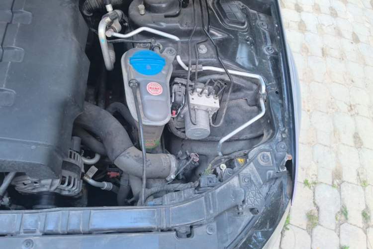 Used Audi A4 2013 40 TFSI allroad quattro Comfort model Engine Bay Left
