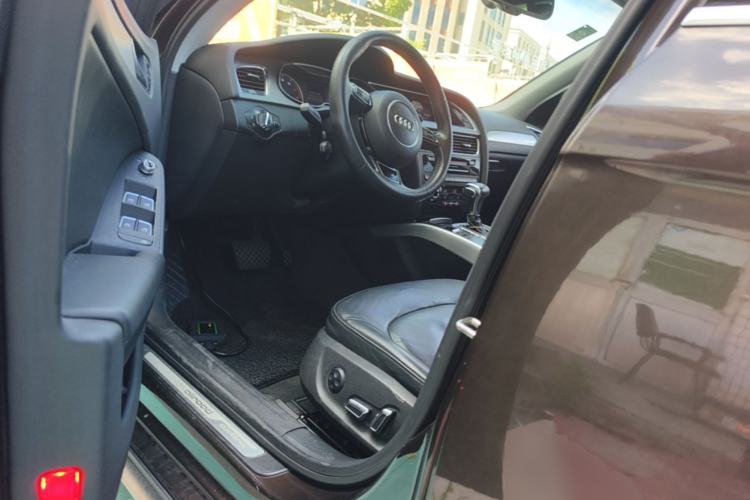 Used Audi A4 2013 40 TFSI allroad quattro Luxury Model Driver Seat