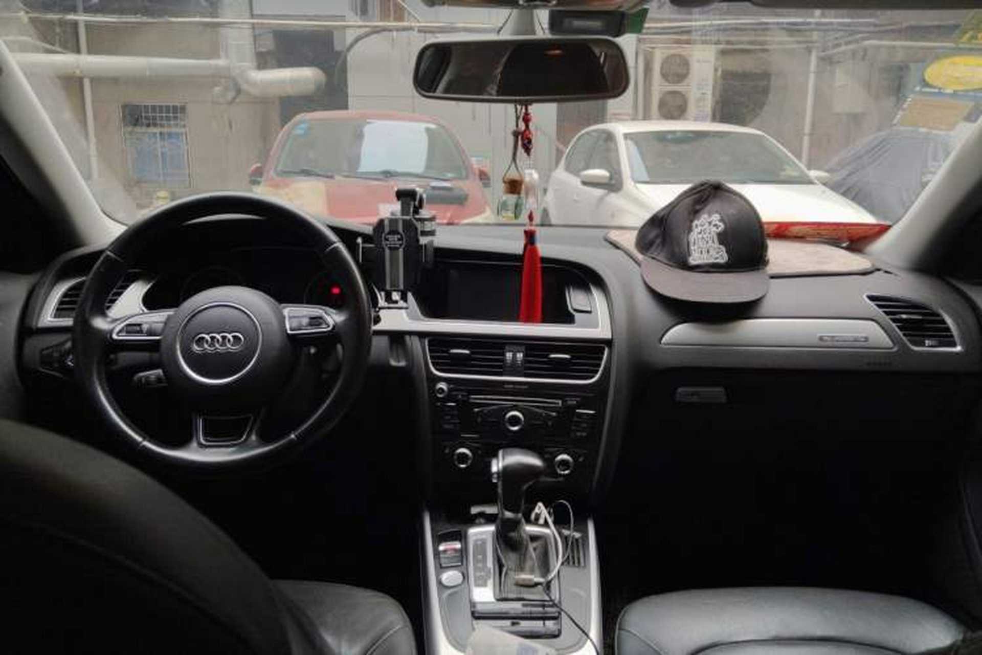 Used Audi A4 2013 40 TFSI allroad quattro Comfort model Center Console