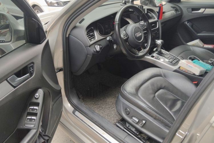 Used Audi A4 2013 40 TFSI allroad quattro Comfort model Driver Seat