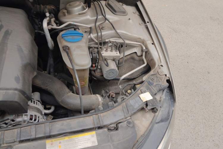 Used Audi A4 2013 40 TFSI allroad quattro Comfort model Engine Bay Left