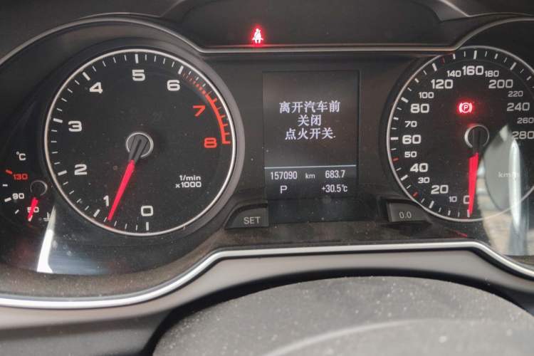 Used Audi A4 2013 40 TFSI allroad quattro Comfort model Odometer Close Up