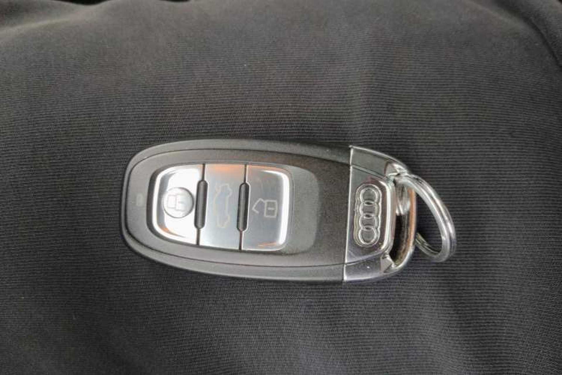 Used Audi A4 2013 40 TFSI allroad quattro Comfort model Vehicle Key