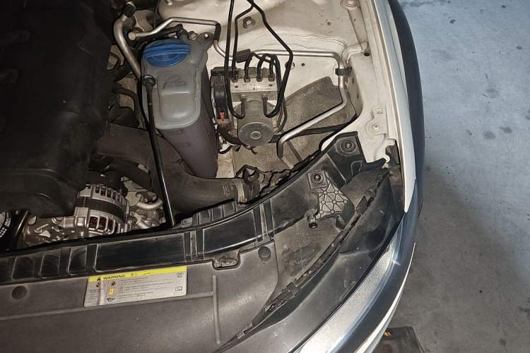 Used Audi A4 2013 40 TFSI allroad quattro Luxury Model Engine Bay Left