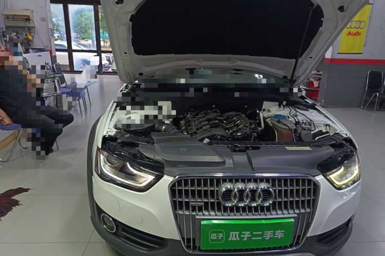 Used Audi A4 2013 40 TFSI allroad quattro Comfort model Engine Bay Right