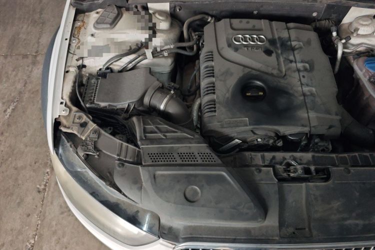 Used Audi A4 2013 40 TFSI allroad quattro Comfort model Engine Bay Right