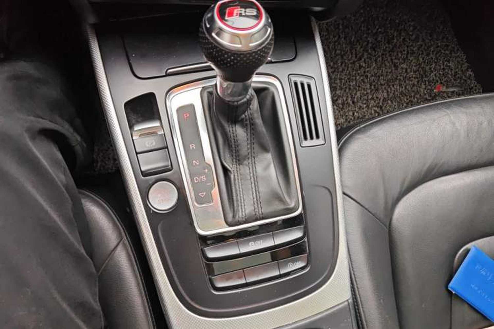 Used Audi A4 2013 40 TFSI allroad quattro Comfort model Gear Lever