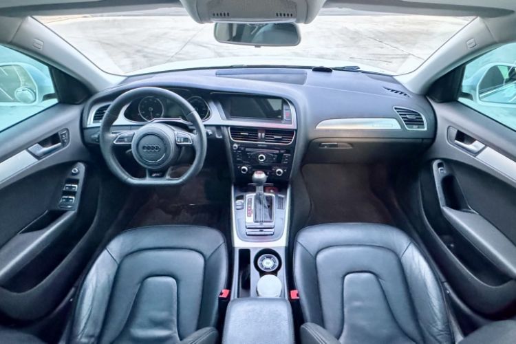 Used Audi A4 2013 40 TFSI allroad quattro Comfort model Interior 3
