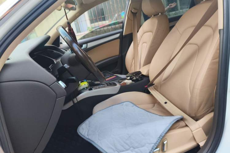 Used Audi A4 2013 40 TFSI allroad quattro Comfort model Left Front Seat