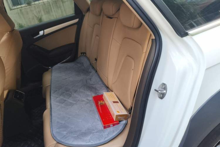 Used Audi A4 2013 40 TFSI allroad quattro Comfort model Left Rear Seat