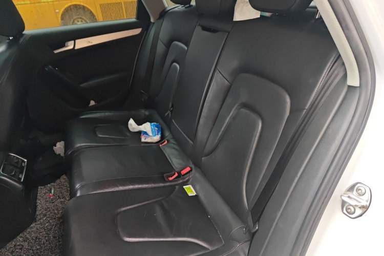 Used Audi A4 2013 40 TFSI allroad quattro Comfort model Left Rear Seat