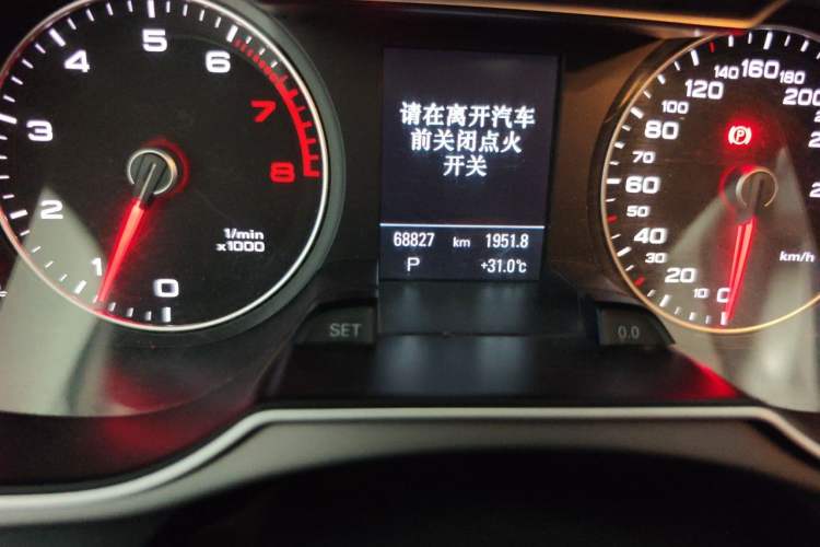 Used Audi A4 2013 40 TFSI allroad quattro Comfort model Odometer Close Up