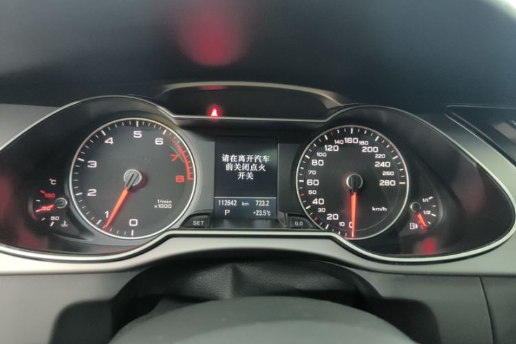 Used Audi A4 2013 40 TFSI allroad quattro Comfort model Odometer Close Up
