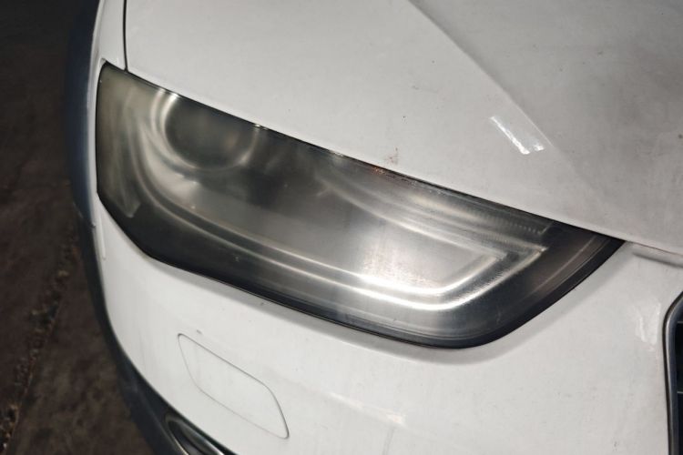 Used Audi A4 2013 40 TFSI allroad quattro Comfort model Right Front Headlight