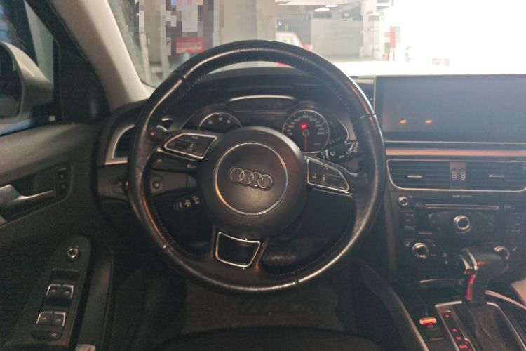 Used Audi A4 2013 40 TFSI allroad quattro Comfort model Steering Wheel