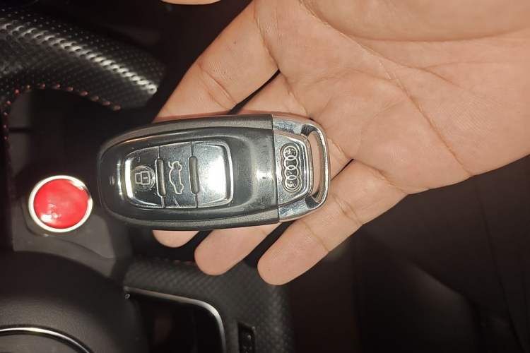 Used Audi A4 2013 40 TFSI allroad quattro Luxury Model Vehicle Key