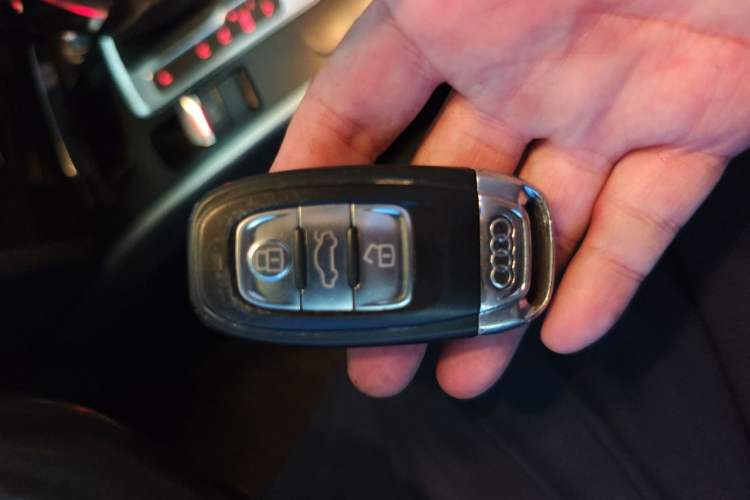 Used Audi A4 2013 40 TFSI allroad quattro Comfort model Vehicle Key
