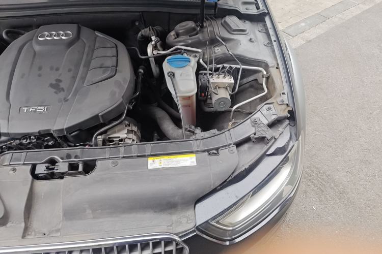 Used Audi A4 2014 40 TFSI allroad quattro plus version Engine Bay Left