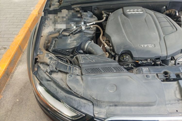 Used Audi A4 2014 40 TFSI allroad quattro plus version Engine Bay Right