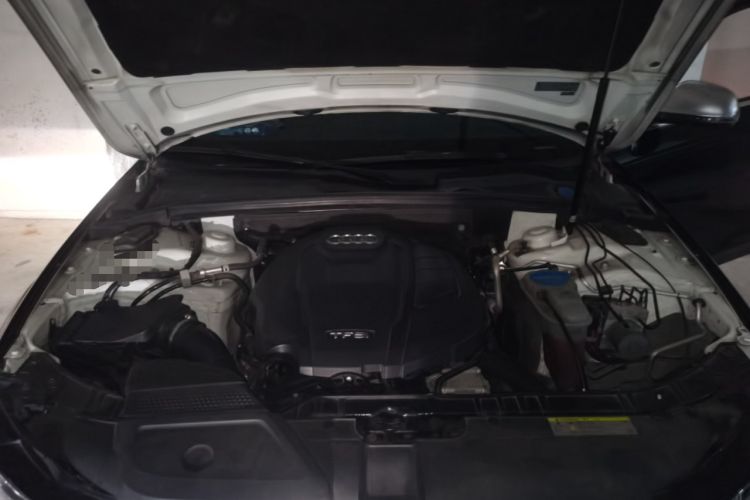 Used Audi A4 2014 40 TFSI allroad quattro plus version Engine Bay