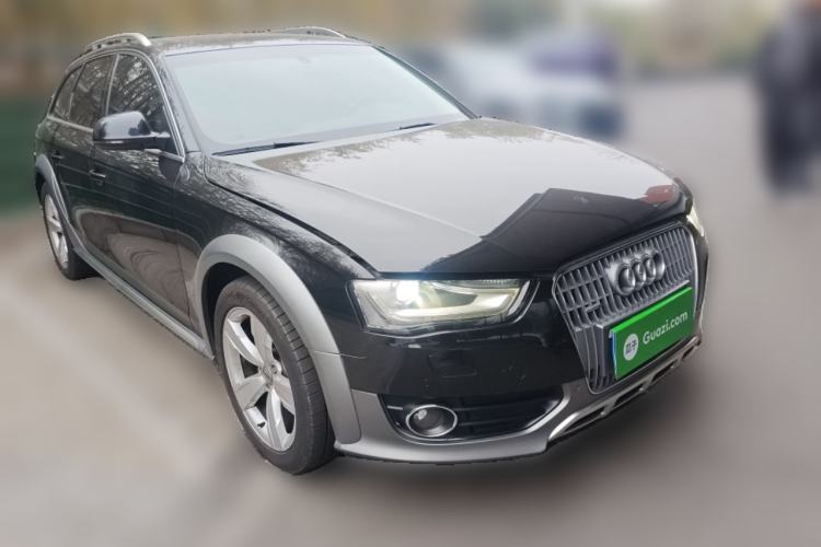 Used Audi A4 2014 40 TFSI allroad quattro plus version Front Right 45 Deg