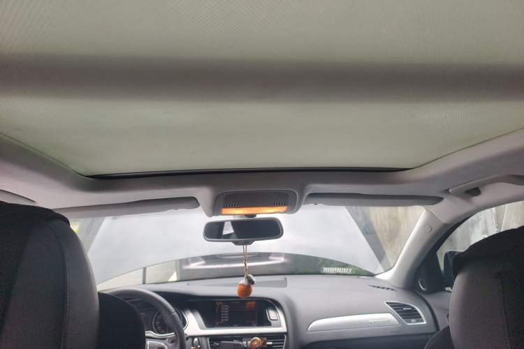 Used Audi A4 2014 40 TFSI allroad quattro plus version Headliner