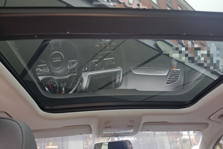 Used Audi A4 2014 40 TFSI allroad quattro plus version Headliner