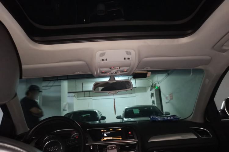 Used Audi A4 2014 40 TFSI allroad quattro plus version Headliner