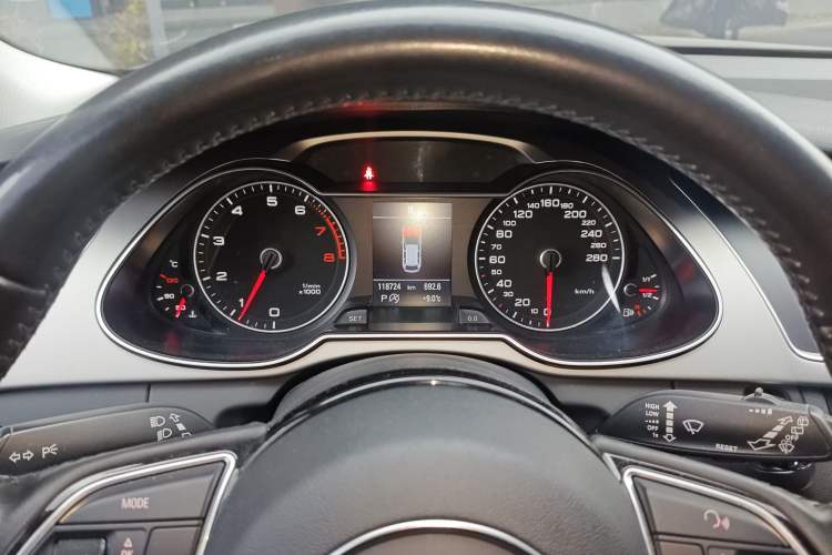 Used Audi A4 2014 40 TFSI allroad quattro plus version Instrument Cluster