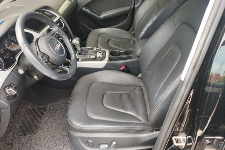 Used Audi A4 2014 40 TFSI allroad quattro plus version Left Front Seat
