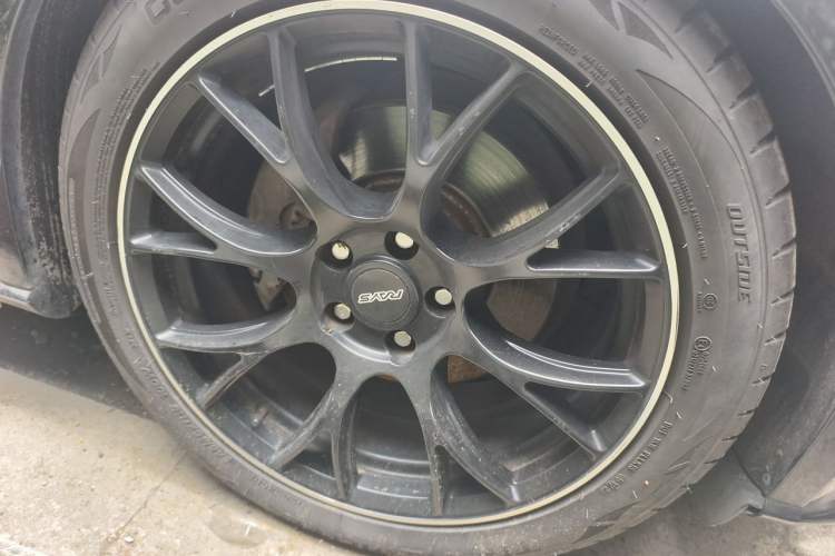 Used Audi A4 2014 40 TFSI allroad quattro plus version Right Front Wheel Hub